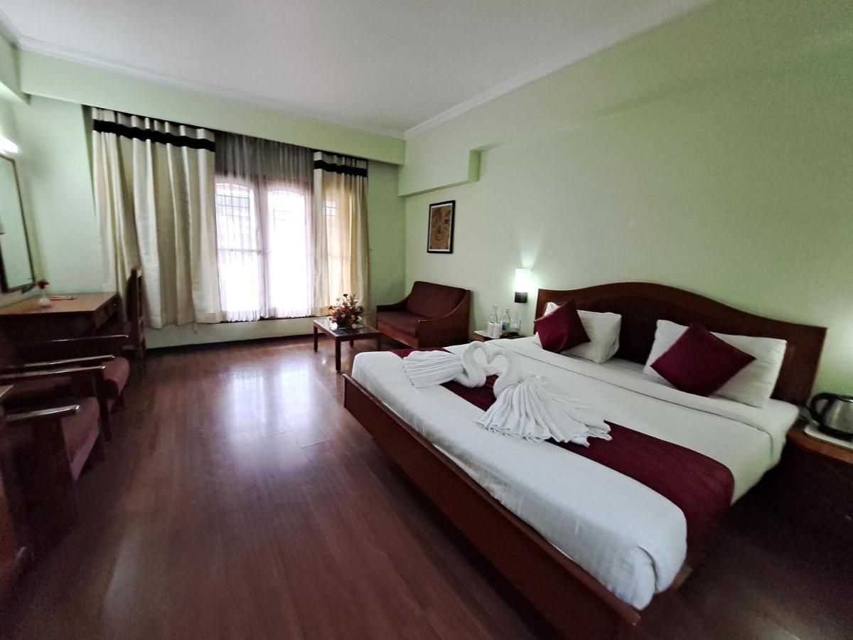 Hotel Preethi Classic Towers Ooty Exterior foto