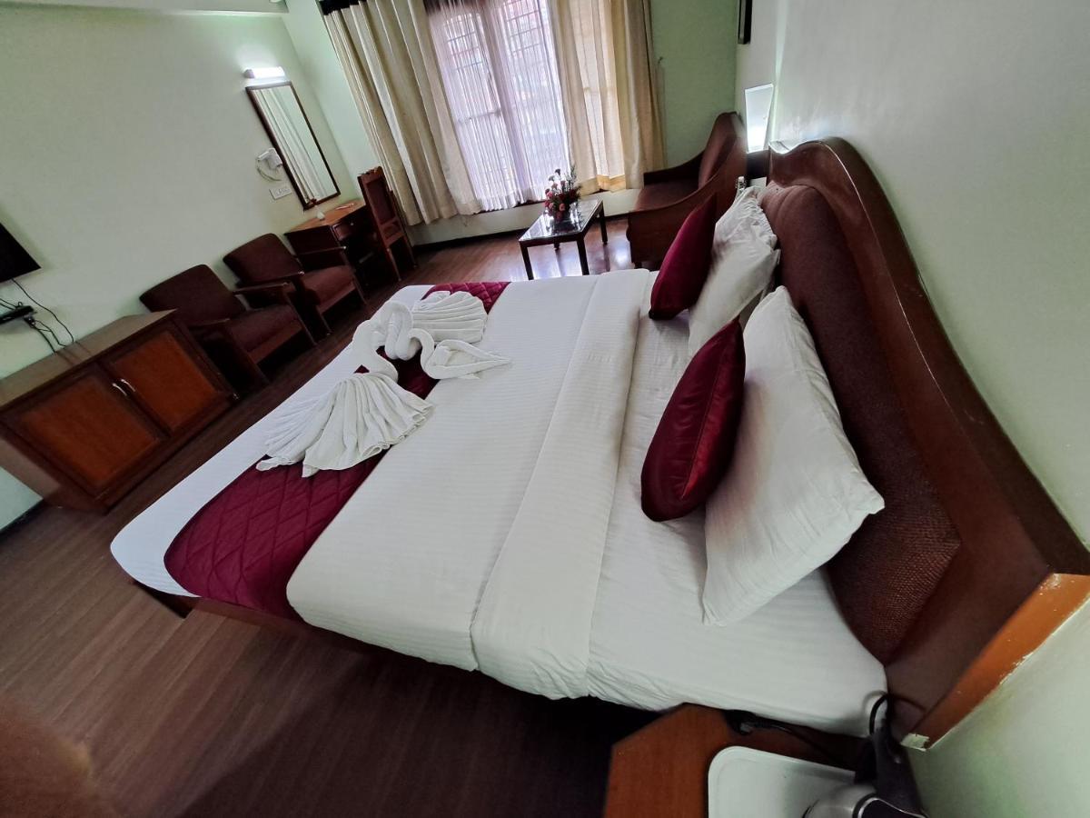 Hotel Preethi Classic Towers Ooty Exterior foto