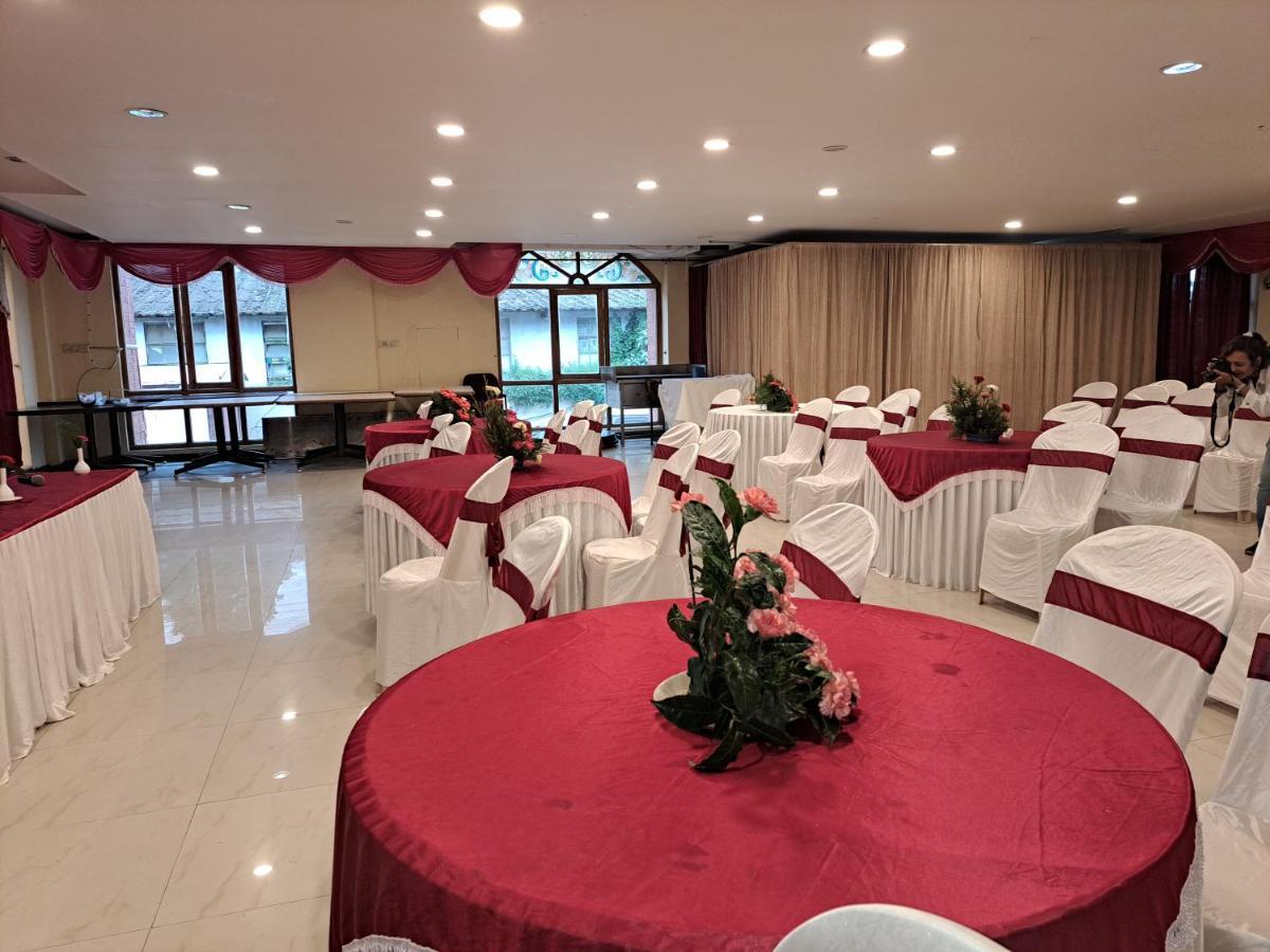 Hotel Preethi Classic Towers Ooty Exterior foto