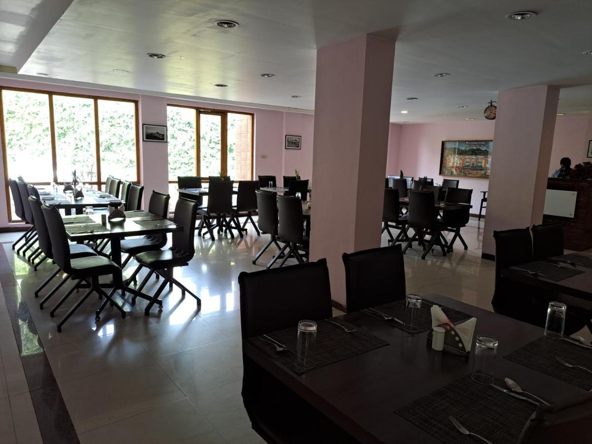 Hotel Preethi Classic Towers Ooty Exterior foto