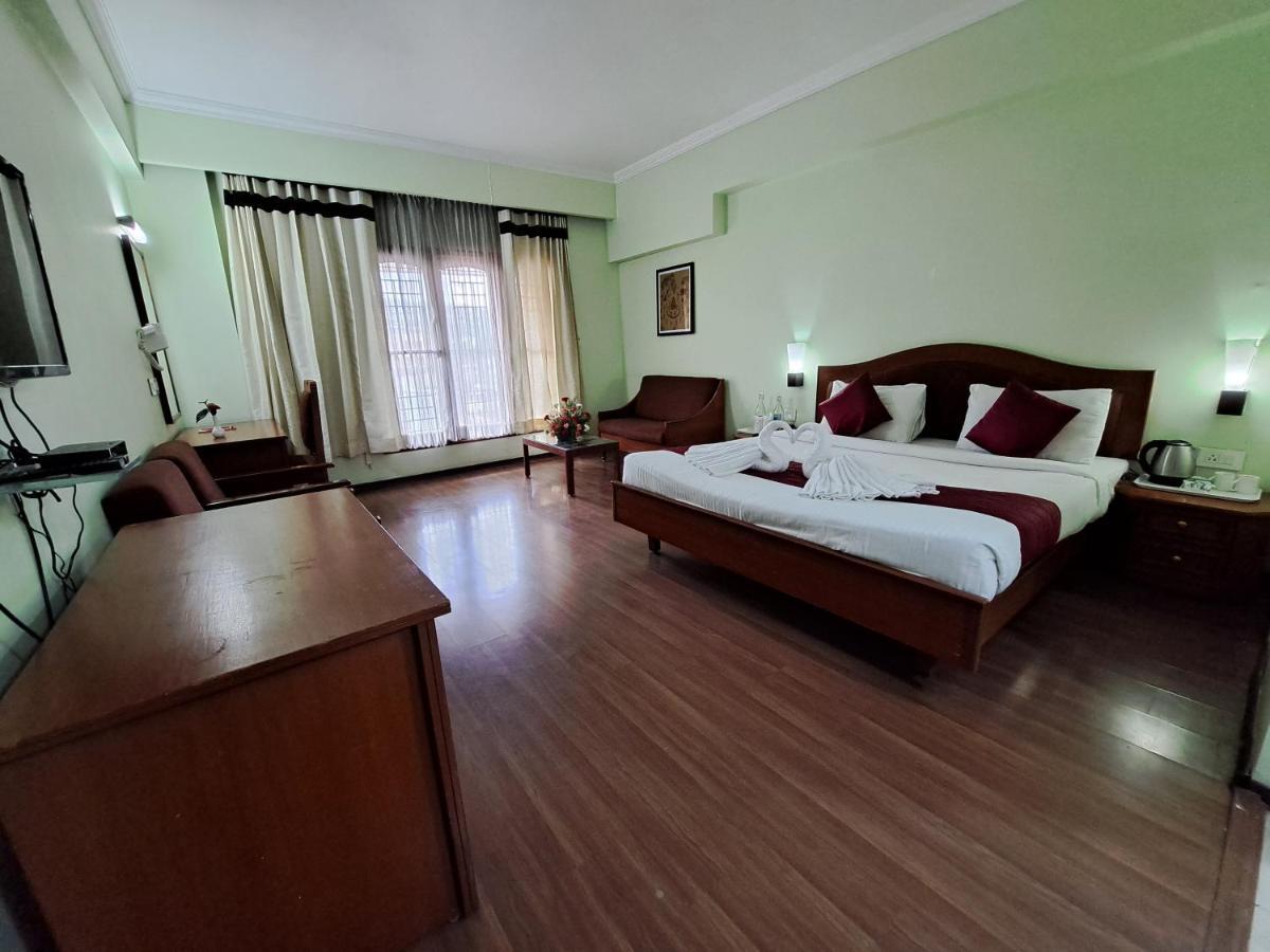 Hotel Preethi Classic Towers Ooty Exterior foto